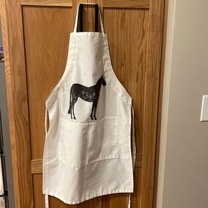 Horse silhouette with flowers on butcher style twill apron.
